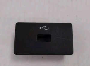 2016 FORD MUSTANG GT USB Connection Port Socket Trim eu13 em2t-14g332 Exc Cond - Picture 1 of 3
