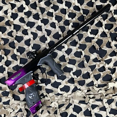 NUEVA pistola de paintball Dye M3+ 2.0 - Barney negro/púrpura desvanecimiento Foto 1 de 4