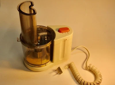 Black & Decker “Handy Shortcut“ Mini Food Processor, Tested,  Includes Shredder - Image 1 of 4