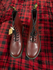 Dr. Marten’s Men’s Size 10 Eyelet Boots in Cherry Red - Picture 1 of 1