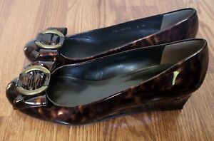 Stuart Weitzman "Caring" Tortoise Brown Patent Bow Closed Toe Low Wedge Size 8