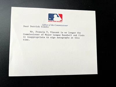 Nota mecanografiada de novedad de béisbol de la Oficina del Comisionado de Fay Vincent Foto 1 de 2