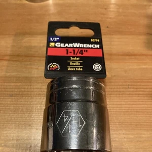 GEARWRENCH  1-1/4” Standard Socket 1/2" Drive 12 Point  80794 - Picture 1 of 3