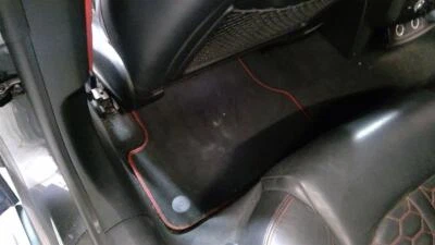 Alfombrilla usada se adapta a: Audi RS7 2015 grado A Foto 1 de 4