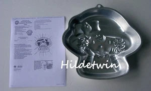 WILTON STRAWBERRY SHORT CAKE PAN W PRINTED INSTRUCTIONS FACE VGC - Picture 1 of 2