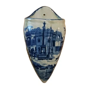 Bolsillo colgante de pared vintage azul y blanco. Escena urbana perfecta 8x4" - Imagen 1 de 5