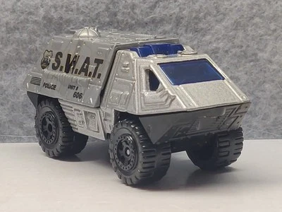 Vintage 2000 S.W.A.T. ARMORED RESPONSE VEHICLE  UNIT #606  DIE-CAST - MINT! - Image 1 of 4