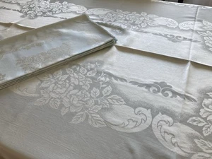 VINTAGE DOUBLE DAMASK TABLECLOTH 118 x 62 BLUE 8 NAPKINS - Picture 1 of 15