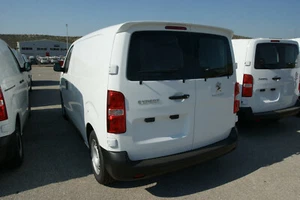 ALERÓN TECHO TRASERO PUERTAS GRANERO PARA FIAT SCUDO MK3 (2022-) PU SIN IMPRIMAR - Imagen 1 de 2