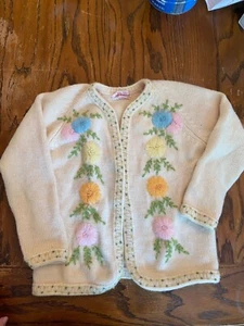 Vintage 60s Womens Wool Floral Hand Embroidered Cardigan XS-S Cream With Pastel - Picture 1 of 12