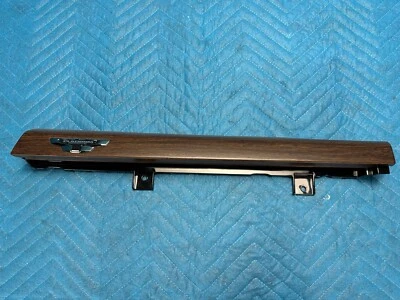 Panel de moldura de madera para tablero Nissan Titan XD Platinum Reserve lado del pasajero 16-23 OEM Foto 1 de 4