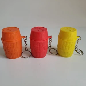 Barrel Of Monkeys Hasbro Plastic Keychains Lot of 3 Mini Monkeys Nice! Descript! - Picture 1 of 17