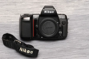 Nikon F-801 Black Body mit Data Back MF-20 - Bild 1 von 9