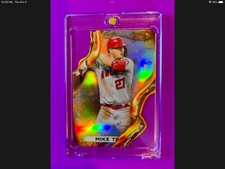 2021 Bowman’s Best Mike Trout Heat Wave Die-Cut Refractor HW-10 Incl. One Touch
