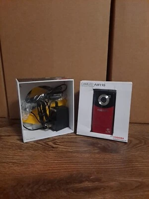 Toshiba Air10 Camcorder Camileo Camera 4GB Wi-Fi YouTube Ustream Red - Image 1 of 4