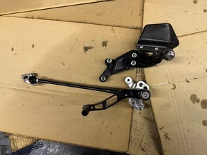 GILLES TOOLING GT LEFT FOOTREST GEAR LEVER GSXR 600 750 2006-2010 - Picture 1 of 20