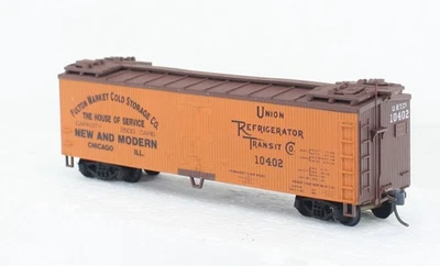 HO Walthers 40’ Fulton Market Cold Storage Wood Reefer Built W Kadees URTC 10402 - Image 1 of 4