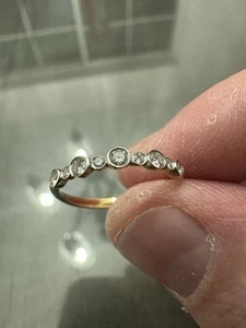 Solid 18k Yellow Gold Moissanite Women’s Wedding Band Beautiful Size 6 - Picture 1 of 3