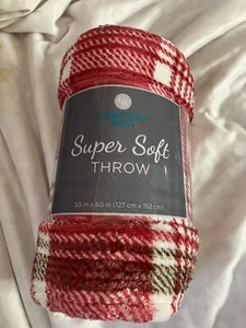 Comfort Bay Fleece Throw Winter Warm Blanket New 50in X 60 in - Picture 1 of 1