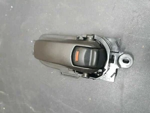 2007 08 2009 2010 11 2012 Nissan Versa passenger right inside door handle - Picture 1 of 2