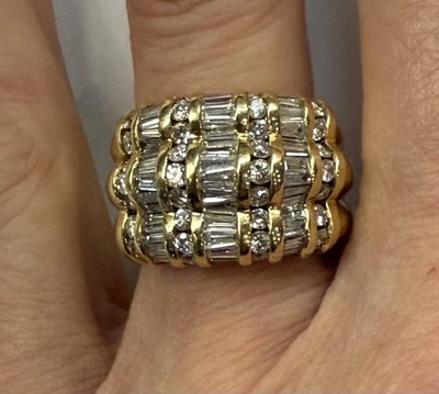 UNIQUE VINTAGE 18K YELLOW GOLD WOMENS ROUND BAGUETTE DIAMOND DOME RING OOAK 17G - Image 1 of 4