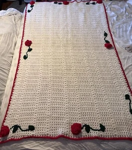 Vtg Crochet Afghan Throw Blanket 67” x 41” Bedding Hand Knit Red Roses Romantic - Picture 1 of 14