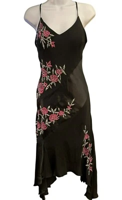 Vestido de seda floral gótico romântico bainha assimétrica preto rubi Y2K Lillie tamanho 4 - Imagem 1 de 4