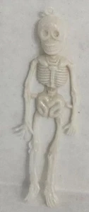 Halloween Skelett Spielzeug Schlenker Ornamente 60er Jahre Hong Kong Horror Spuk Lot A - Bild 1 von 1