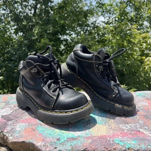 VTG Y2K Doc Martens Chunky Heels - WOMENS 5 Black docs - Picture 1 of 14
