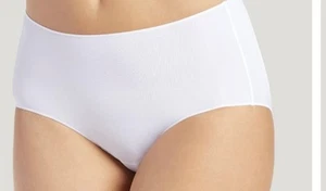 NWT, Jockey,Tactel, Cream Colored, No Panty Line, Hip Brief – Women's Size 6 - Picture 1 of 7