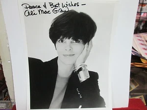 Ali MacGraw HAND SIGNED AUTOGRAPH  8X10 Photo Married Steve Mcqueen - Picture 1 of 1