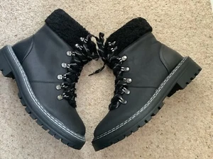PAPAYA MATALAN LADIES BLACK FAUX LEATHER HIKING/BIKER STYLE BOOTS SIZE 5 NEW - Picture 1 of 12