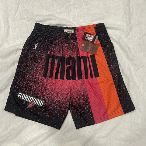 Mitchell & Ness Spray Paint Miami Heat Floridians Swingman Shorts Size XL - NWT Cover