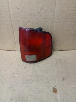 Luz trasera derecha para pasajero camioneta Chevrolet S10 1997  Foto 1 de 3