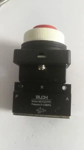 MOV 321PPLR, 3/2 Wege Ventil, Handschalter Taster rot Kolbenentlüftung - Bild 1 von 3