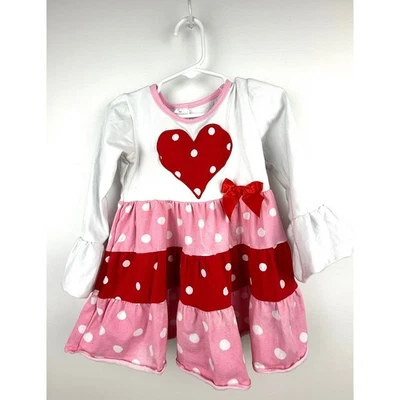 Vestido de San Valentín para niñas corazón lunares mangas con volantes en capas Foto 1 de 4