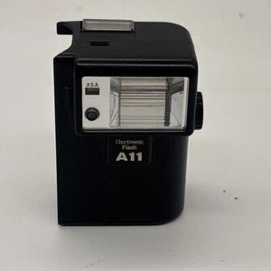 Olympus A11 Flash for XA Series Cameras Flash Only PARTS / Repair Broken Switch - Picture 1 of 7
