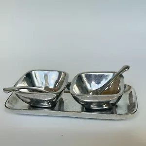 Juego de 5 bandejas de condimentos de aluminio Pottery Barn Modern Barona plateadas - Imagen 1 de 11
