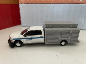 3D Print ESU Roll Up Bed Box for 1/64 Greenlight Dodge Chevy 3500 Service Tire - Picture 1 of 13