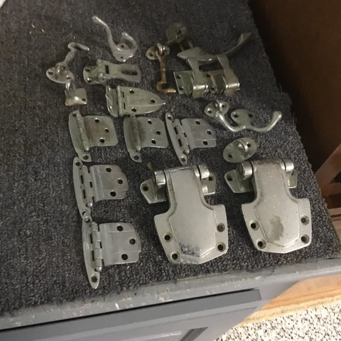LOT of 19 Vintage Reclaimed Used Cabinet Offset Hinges Mix Lot All Salvaged Cover