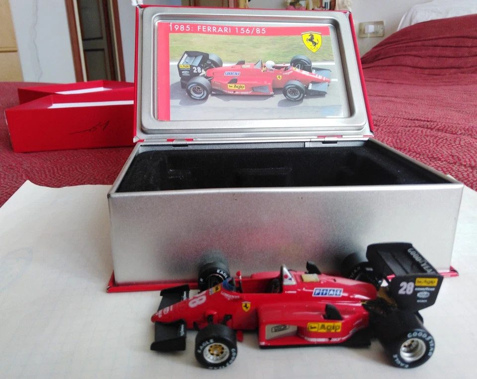 IXO 1:43 FERRARI 156/85 F1 RENE' ARNOUX GP BRASILE 1985 CON METAL BOX E SCATOLA - Immagine 1 di 4