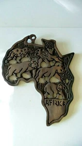  Wooden Map of Africa w/Big Five Animals Hand Crafted  Wall Plaque 12.5 X 10.5 - Picture 1 of 9