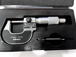 MITUTOYO 25mm Max Measurement, 0.01mm Graduation, Spherical Face Micrometer - Picture 1 of 2