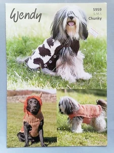 Dog Coats Knitting Pattern, 3 designs, S/M/L, 12ply - Wendy 5959 - Bild 1 von 4