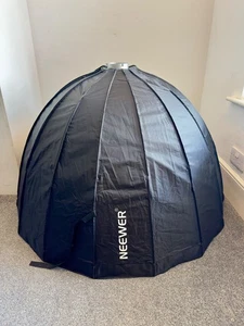Neewer 120cm Parabolic Softbox with Inner & Outer Diffusers and Grid Included - Picture 1 of 9