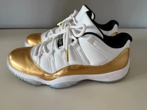 Nike AIR JORDAN 11 XI RETRO low Closing Ceremony Gr. 44 Gr. 10 weiß gold RAR - Bild 1 von 7