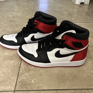 Nike Air Jordan Retro 1 Satin Black Toe High Womens Sz 11W 9.5 Mens CD0461-016 - Picture 1 of 7
