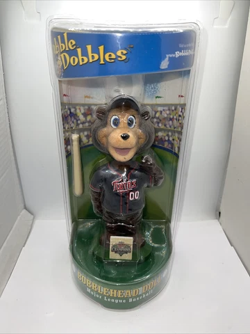T.C. Bear Minnesota Twins Bobblehead 2003 New In Slightly Damaged Packaging! Cover
