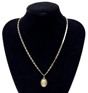 Vintage Gold Tone Cameo Small Pendant Avon Baby Blue - Picture 1 of 6