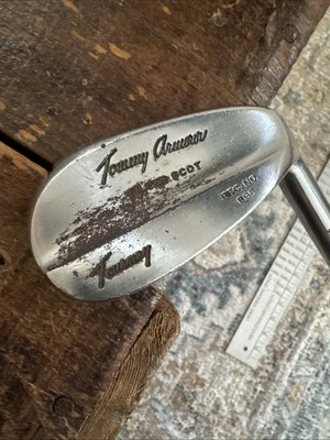 MacGregor Tourney 985 Silver Scot 9 Iron / RH / Steel 36” Vintage Leather Grip - Image 1 of 4